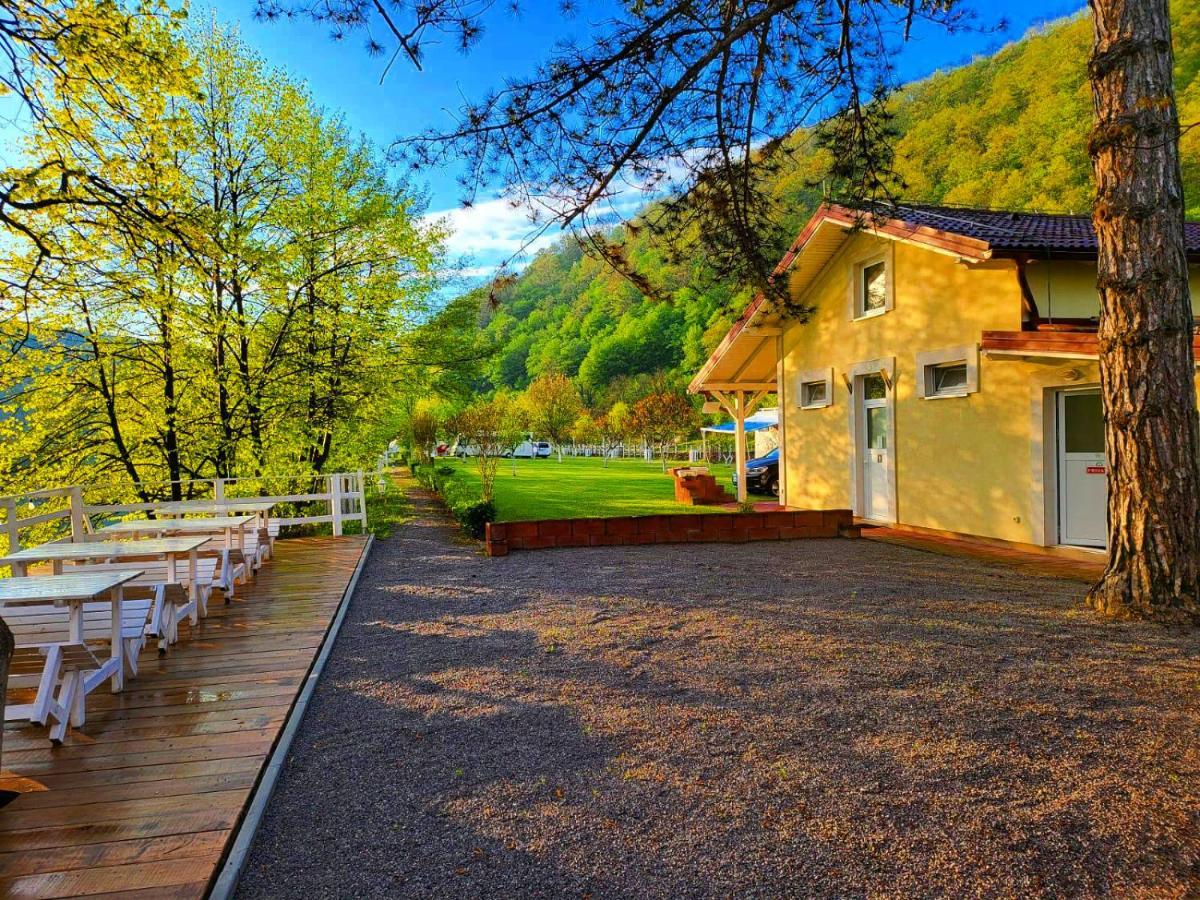 Una Kamp Hotel Bosanska Krupa Kültér fotó